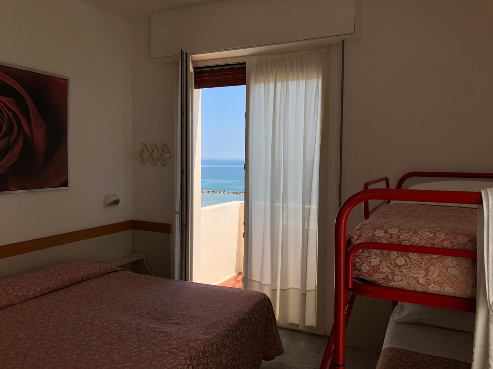 Hotel International Senigallia Camera foto